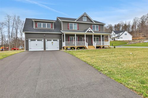 51 Frank St, New Windsor, NY, 12553-6808 | Card Image