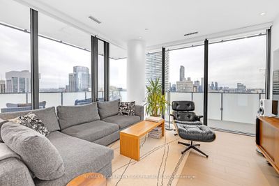 3711 - 20 Lombard St, Condo with 2 bedrooms, 2 bathrooms and 1 parking in Toronto ON | Image 1