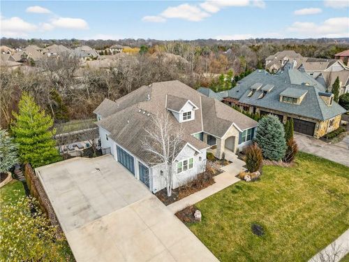 5112 W 142nd Ter, Leawood, KS, 66224-9503 | Card Image