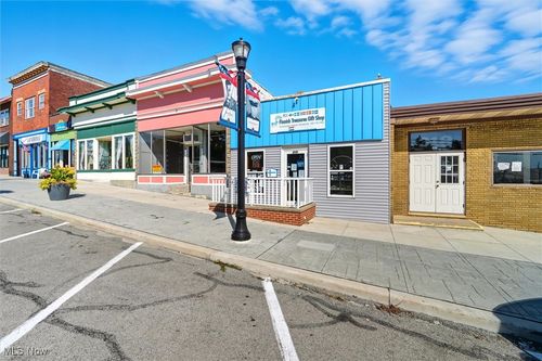 316 High St, Fairport Harbor, OH, 44077-5829 | Card Image