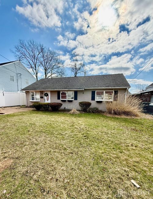 426 Jansen Ave, Avenel, NJ, 07001-1314 | Card Image