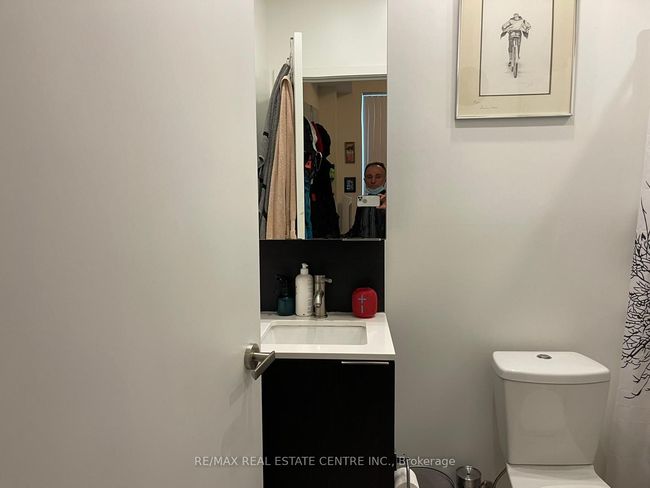 2407 - 170 Sumach St, Condo with 2 bedrooms, 2 bathrooms and null parking in Toronto ON | Image 11