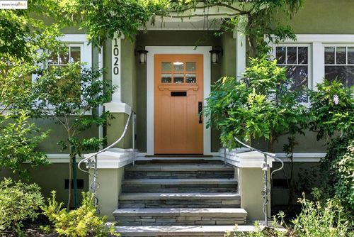 1020 Channing Ave, Palo Alto, CA, 94301-3018 | Card Image