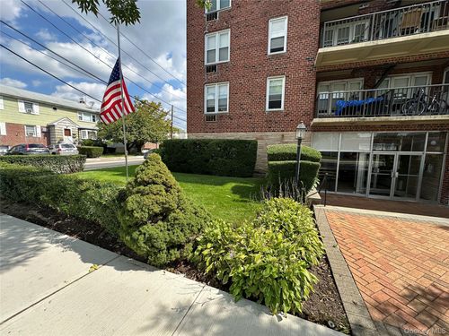 1-0-60 Hempstead Ave, Hempstead, NY, 11550 | Card Image
