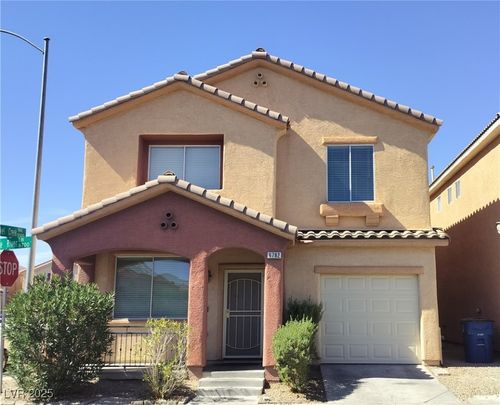 6782 Granite River Ln, Las Vegas, NV, 89122-8376 | Card Image
