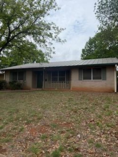 113 W Driftwood Dr, Fredericksburg, TX, 78624-2905 | Card Image