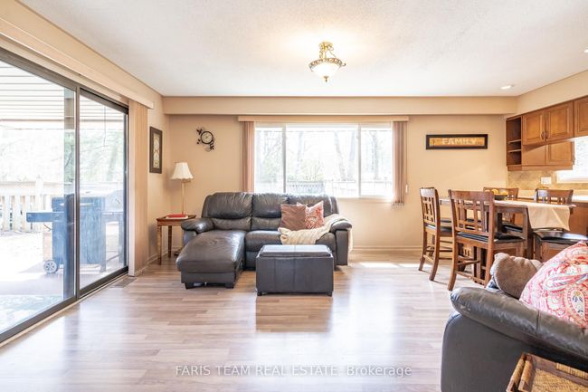 15 Lawrence Ave, House other with 4 bedrooms, 3 bathrooms and 5 parking in Minesing ON | Image 10
