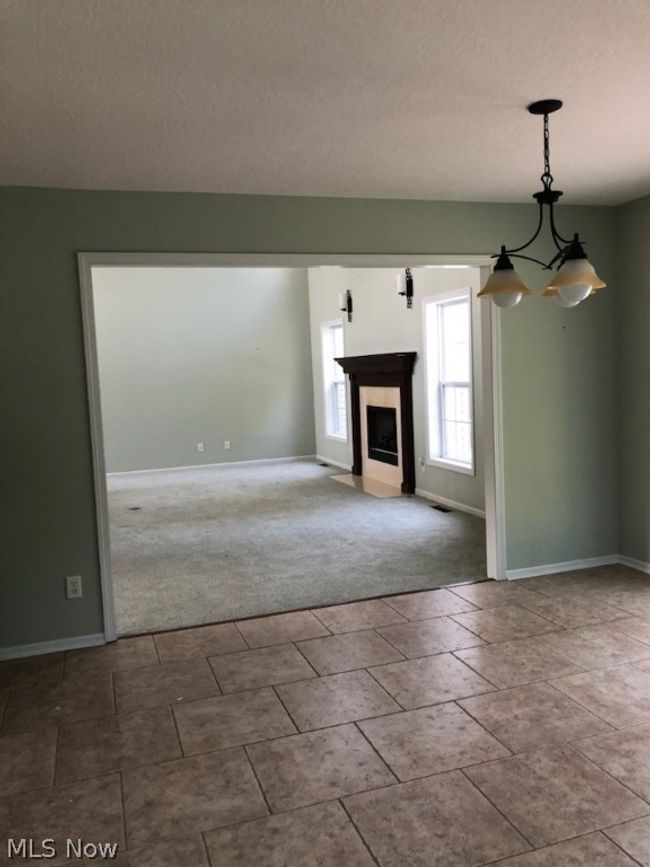 2823 Carriage Stone St Nw, House other with 3 bedrooms, 3 bathrooms and null parking in Uniontown OH | Image 8