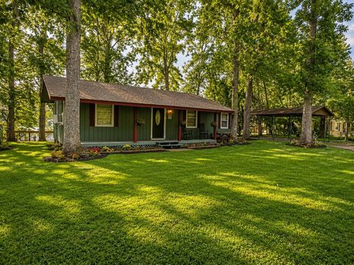 262 E Taylor Lake Cir, Livingston, TX, 77351-1357 | Card Image