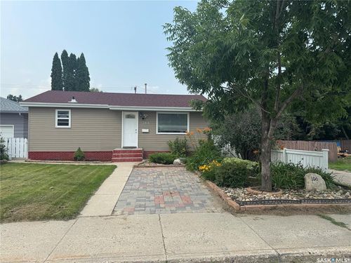100 105th Street W, Saskatoon, SK, S7N1N1 | Card Image