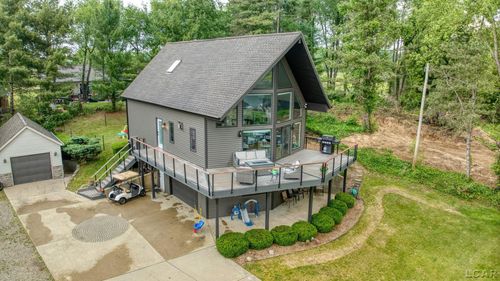 13832 Grandview Dr, Cement City, MI, 49233-9638 | Card Image