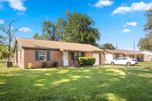 619 Jasmine Street, Richwood, TX, 77531 | Card Image