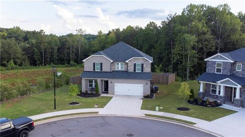 6960 Newcastle Ct, Fairburn, GA, 30213-6571 | Card Image