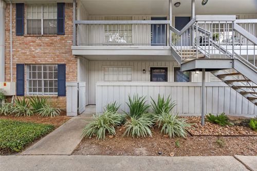 apt-83-2350 Bering Dr, Houston, TX, 77057-4729 | Card Image