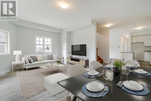 2 Ravenscraig Place, Innisfil (Cookstown), ON, L0L1L0 | Card Image