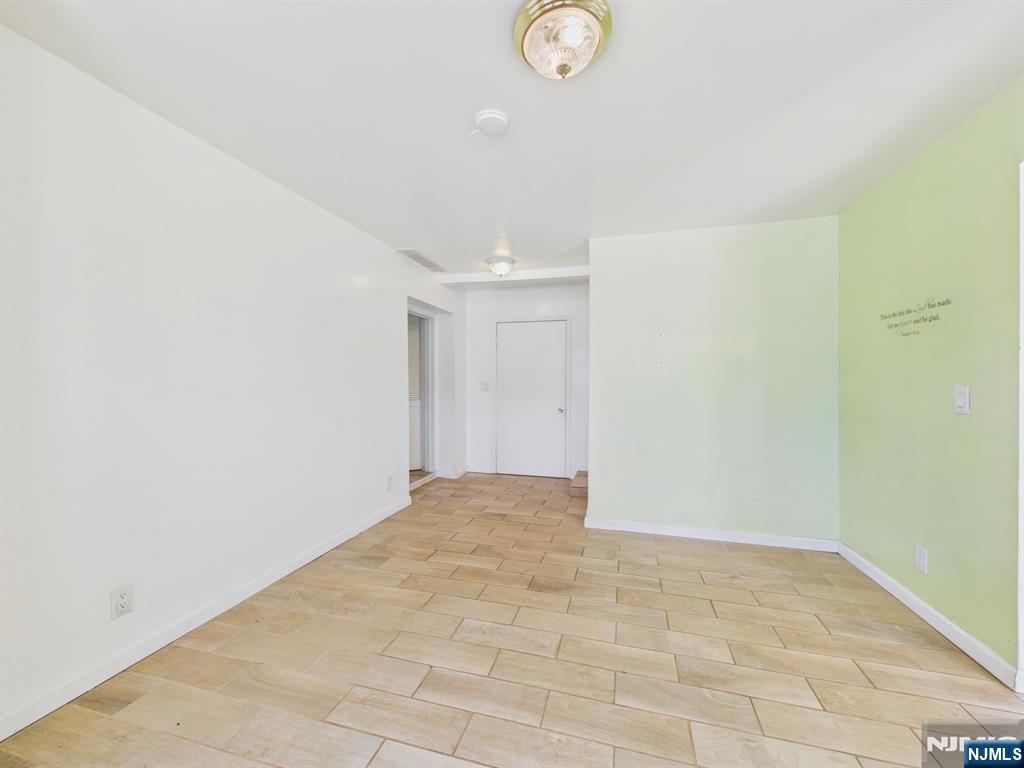 Residential Lease in Garfield 4