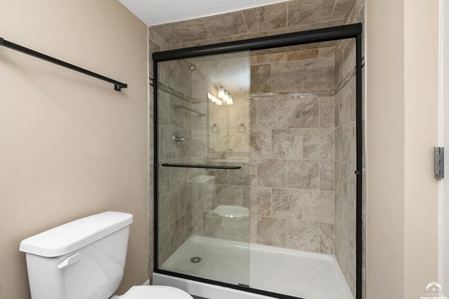 2804 Chasehire Dr, Townhouse with 3 bedrooms, 3 bathrooms and null parking in Lawrence KS | Image 13