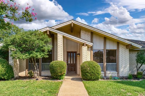 2121 Stone Creek Dr, Plano, TX, 75075-2937 | Card Image