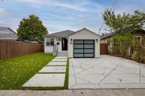 1465 6th St, Berkeley, CA, 94710-1430 | Card Image