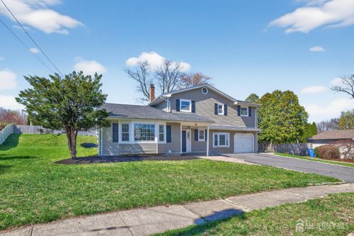 8 Starodub Dr, Milltown, NJ, 08850-1218 | Card Image