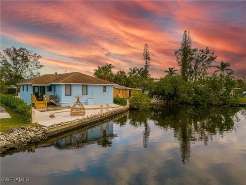 507 14th St N, NAPLES, FL, 34102-3429 | Card Image