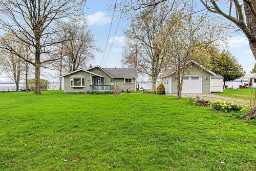 60 Maquam Shore Rd, Swanton, VT, 05488-9648 | Card Image