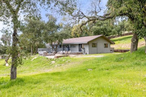 19235 Cachagua Rd, Carmel Valley, CA, 93924-9377 | Card Image