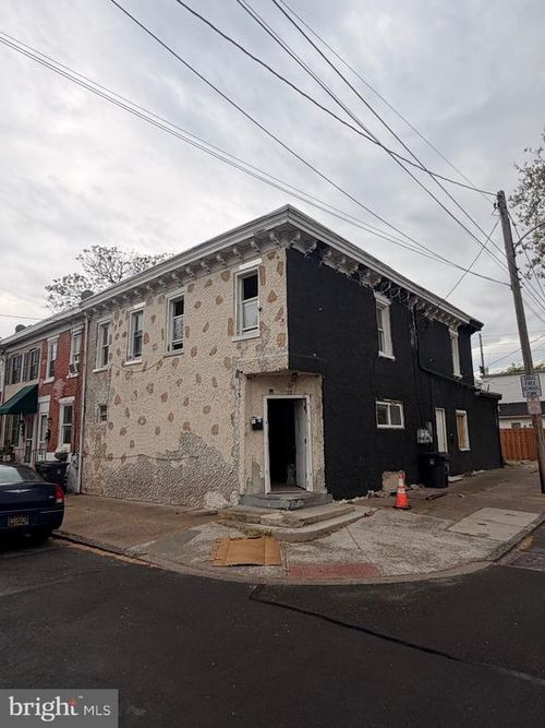 727 Bennett St, WILMINGTON, DE, 19801-4305 | Card Image