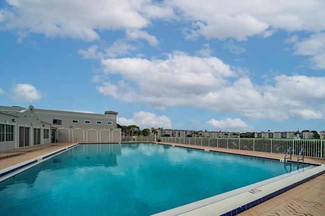 APT-105 - 14112 Huntington Pointe Dr, Condo with 2 bedrooms, 2 bathrooms and null parking in Delray Beach FL | Image 46