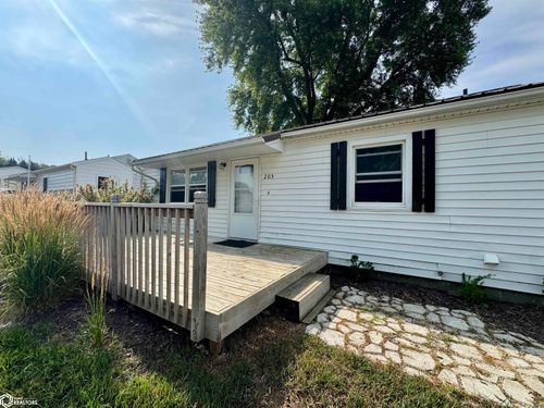 205 Oak St, Audubon, IA, 50025-1152 | Card Image