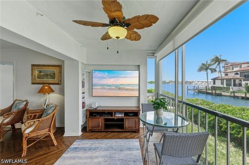 f52-1100 Little Neck Ct, NAPLES, FL, 34102-0572 | Card Image