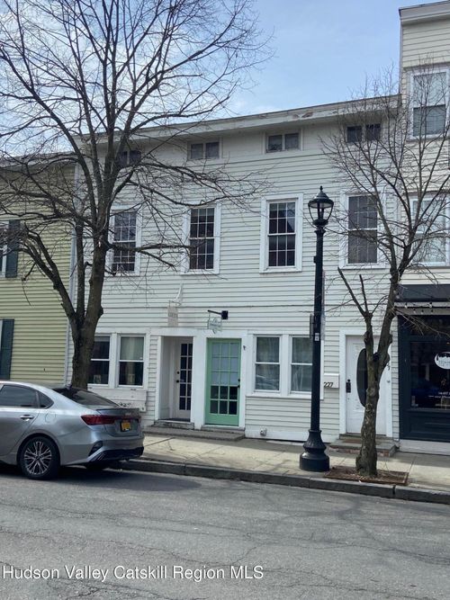 227-1/2 Warren St, Hudson, NY, 12534-2117 | Card Image
