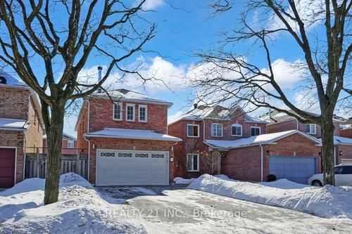 11 Iles Street W, Ajax, ON, L1T3V4 | Card Image