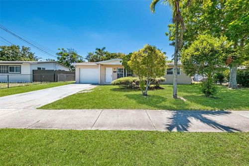 1560 Nw 61st Ave, Sunrise, FL, 33313-4651 | Card Image