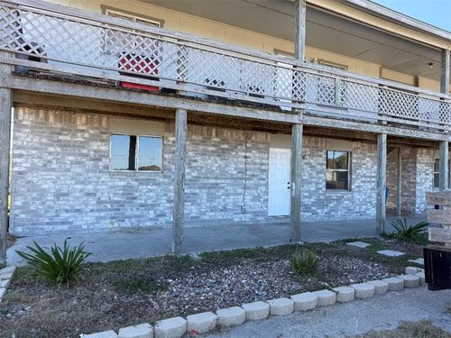 115 Freeze Ln, Rockport, TX, 78382-7251 | Card Image