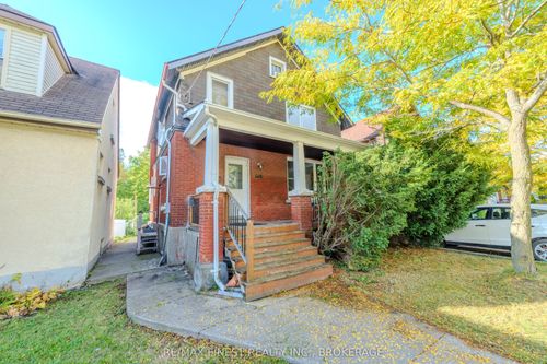 556 Brock St, Kingston, ON, K7L1V2 | Card Image