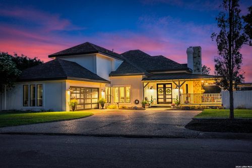 509 Oakland Hills Ln, Kerrville, TX, 78028-6427 | Card Image