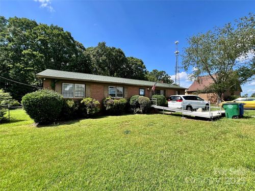 1321 Stallings Rd, Matthews, NC, 28104-4970 | Card Image