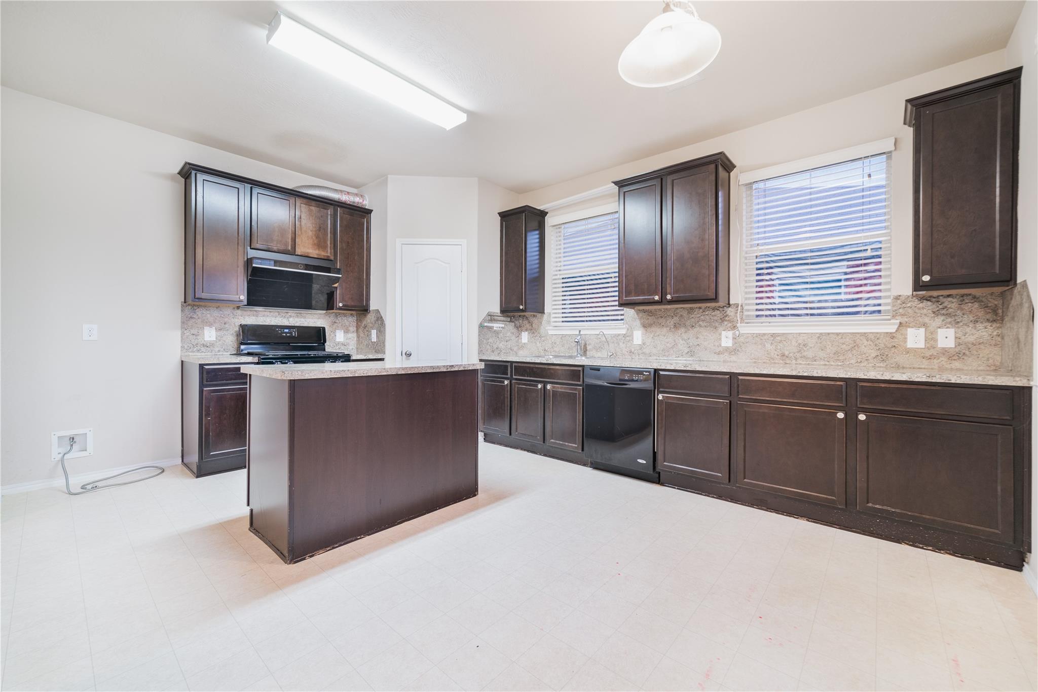Residential Lease in Baytown 2