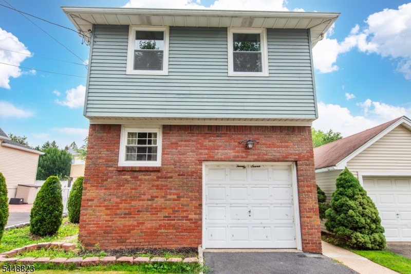 Residential in Clifton City