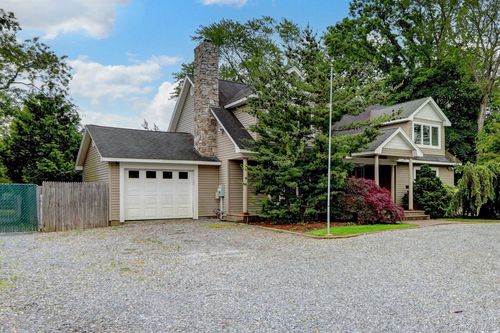 730 Church St, Bohemia, NY, 11716-5002 | Card Image