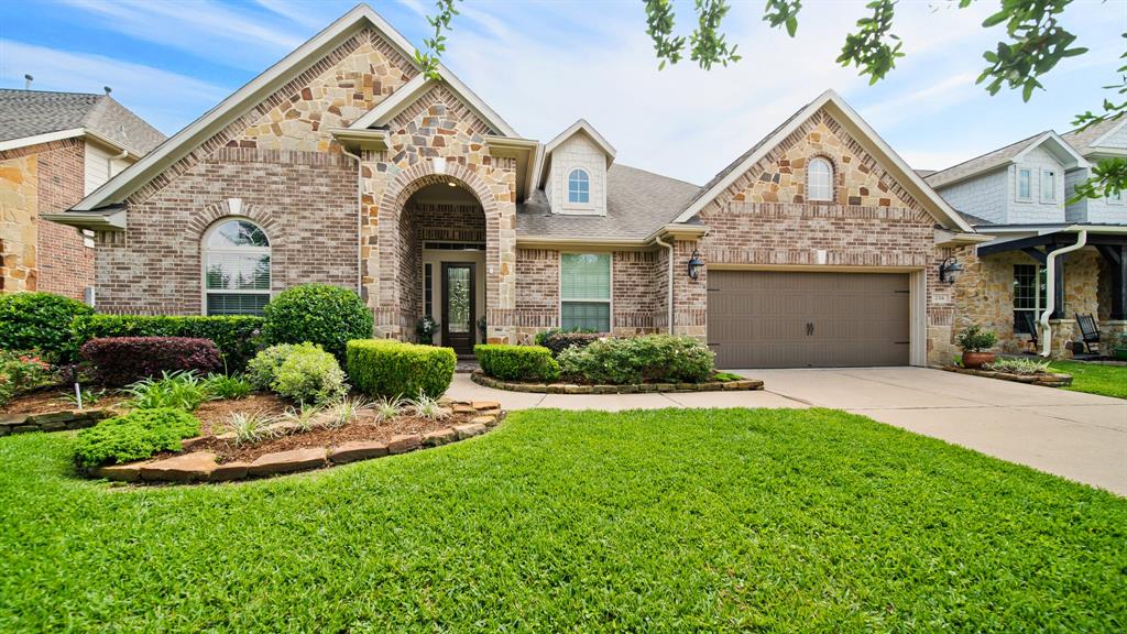 Dolan Springs Ln, Friendswood, TX 77546