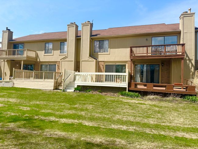 632 Tennyson, Condo with 2 bedrooms, 3 bathrooms and null parking in Rochester Hills MI | Image 4