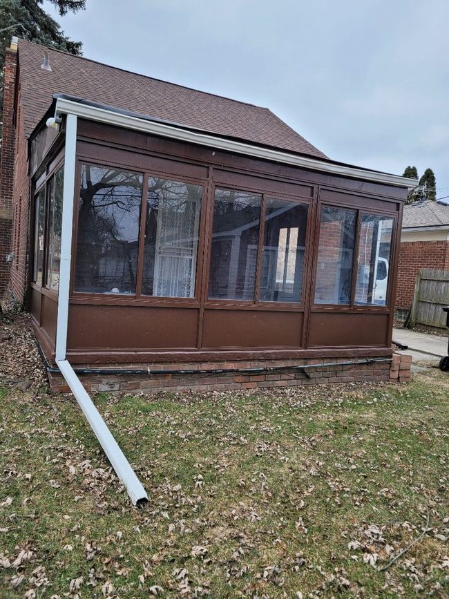 18609 Mansfield St, House other with 3 bedrooms, 2 bathrooms and null parking in Detroit MI | Image 9