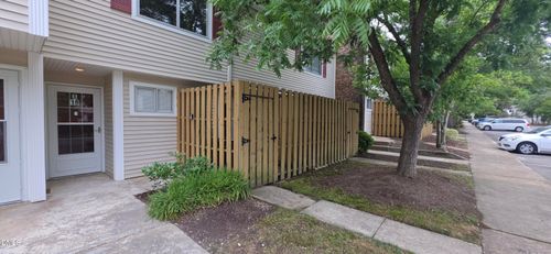 a18-220 Elizabeth St, Chapel Hill, NC, 27514-3273 | Card Image