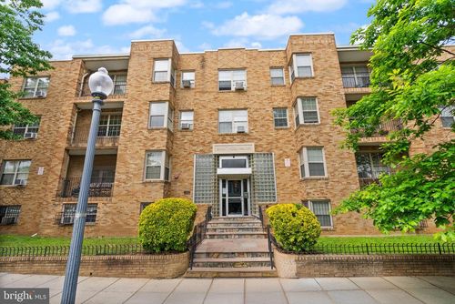 apt-305-939 Longfellow St Nw, WASHINGTON, DC, 20011-8231 | Card Image