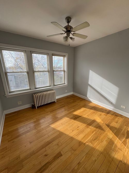 1-4542 W George St, Chicago, IL, 60641-5259 | Card Image