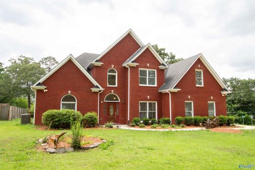 3425 Strollaway Dr, Hoover, AL, 35226-2630 | Card Image