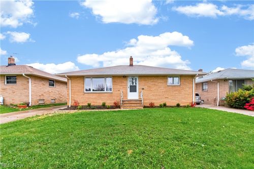 12304 Havana Rd, Garfield Heights, OH, 44125-4515 | Card Image