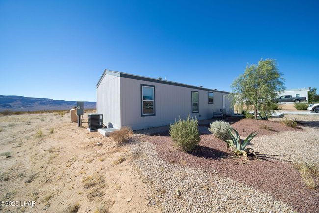 10747 Paradise Trails Rd, House other with 2 bedrooms, 1 bathrooms and null parking in Yucca AZ | Image 19